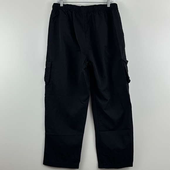 Nike Sportswear Essential Woven Cargo Pants L Black High Rise Athleisure Utility - Picture 6 of 8